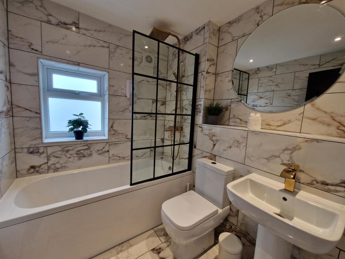 3 Bedroom Stylish Home Merthyr Merthyr Tydfil Zewnętrze zdjęcie